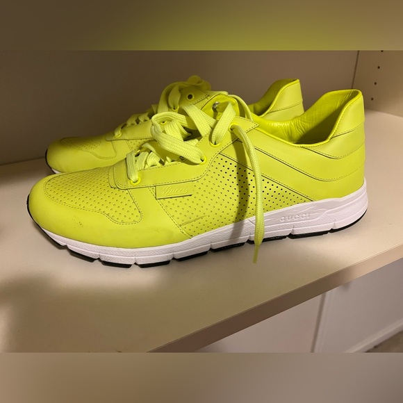 Mens Gucci neon sneakers Worn once No box size 12 - Picture 2 of 3